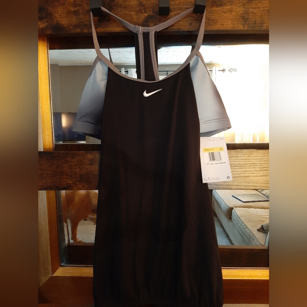 Nike Razorback tankini Size S Black & grey